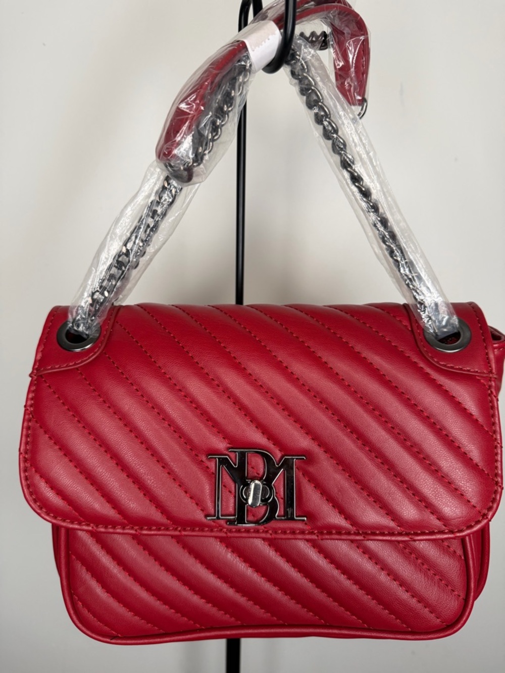 Badgley Mischka Red Quilted Chain-Crossbody/Shoulder Bag